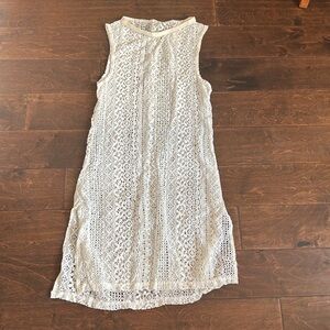 Cute lace cover up Sz S